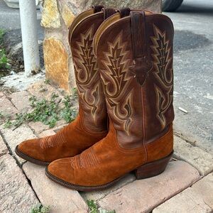 Lucchese Men cow boy boots size 8 suede and leather made in U.S.A.